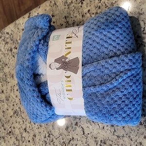 The Women's Chic Nite Robe